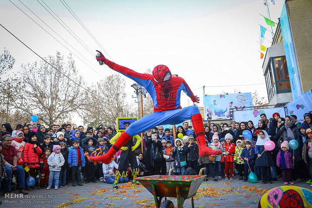  جشنواره تئاتر کودک و نوجوان در همدان