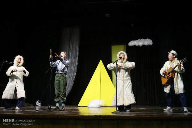  جشنواره تئاتر کودک و نوجوان در همدان