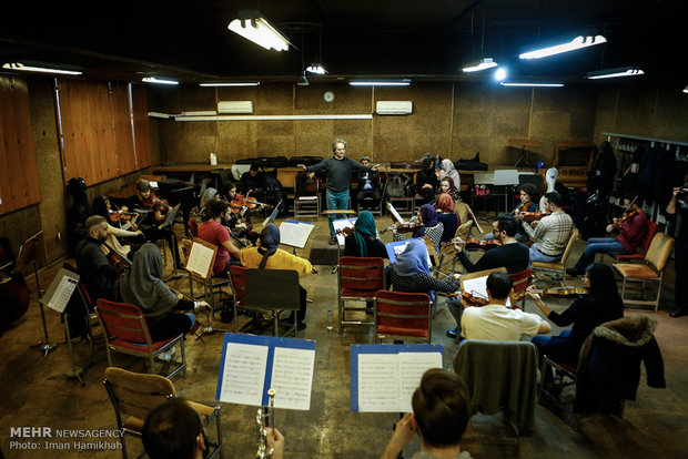 اولین جلسه تمرین ارکستر سمفونیک تهران با ارکستر جوانان جهان