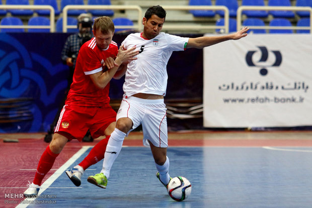 Iran beats Russia at Isfahan Futsal Tourney