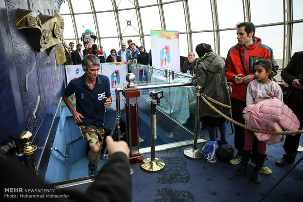 Intl. stair climbers run up Milad Tower