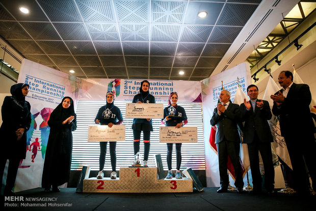 Intl. stair climbers run up Milad Tower