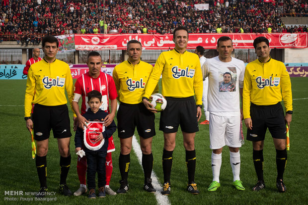 İran Futbol Süper Ligi'nin kritik maçından kareler