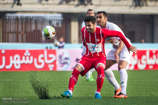 İran Futbol Süper Ligi'nin kritik maçından kareler