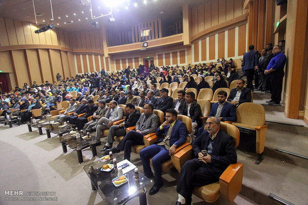 جشنواره منطقه ای تئاتر معلولان کویر
