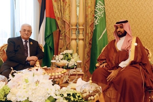 سعودی عرب کی امریکی صدر کے فیصلے کو ماننے کے لئے محمود عباس کو 100 ملین ڈالر کی رشوت کا پردہ فاش