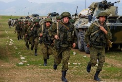 Rusya, 1000 askerle Tacikistan’da tatbikata başladı