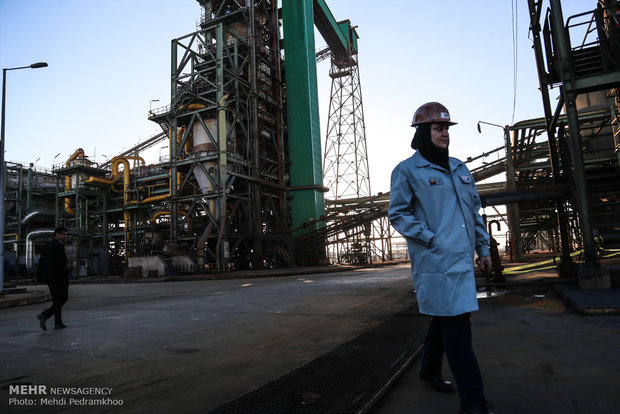 تدشين مصنعين للفولاذ في خوزستان بحضور جهانغيري