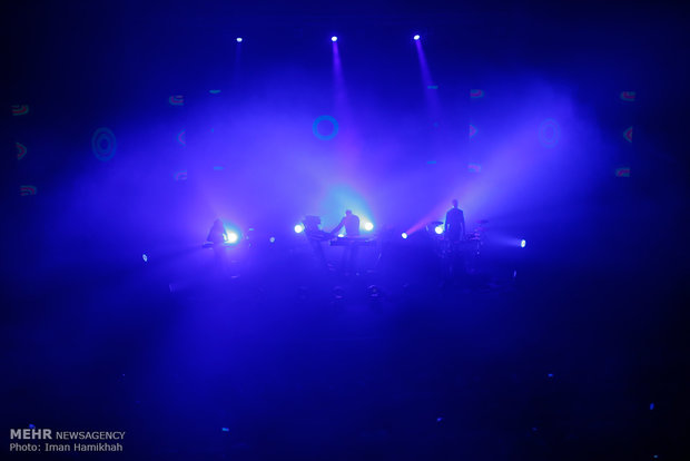 Schiller performs in Tehran