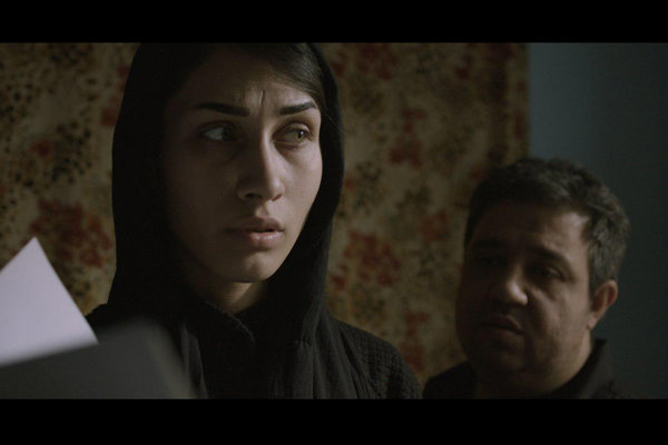 نمایش و نقد و بررسی فیلم «ائو/خانه» در سینما هنر و تجربه شیراز