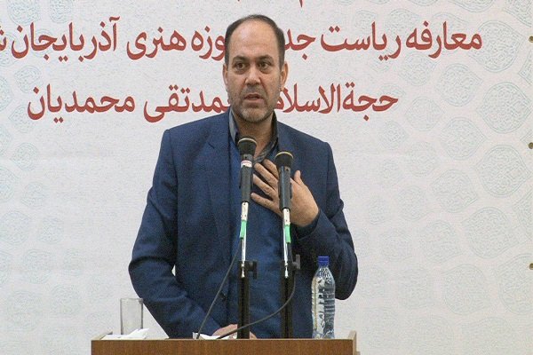 ضرورت استفاده از ابزار هنر برای انتقال پیام ‌های انقلاب