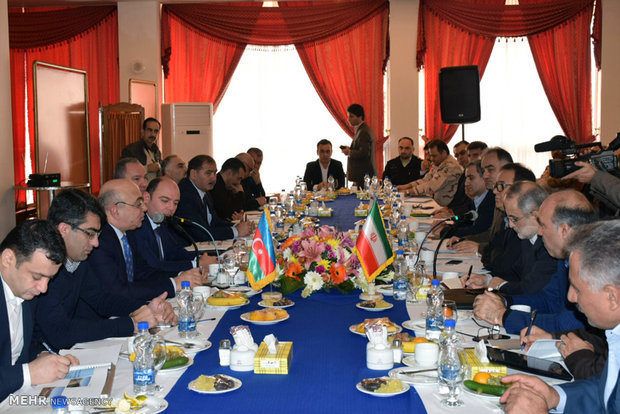 Iran, Azerbaijan railway officials gather in Astara