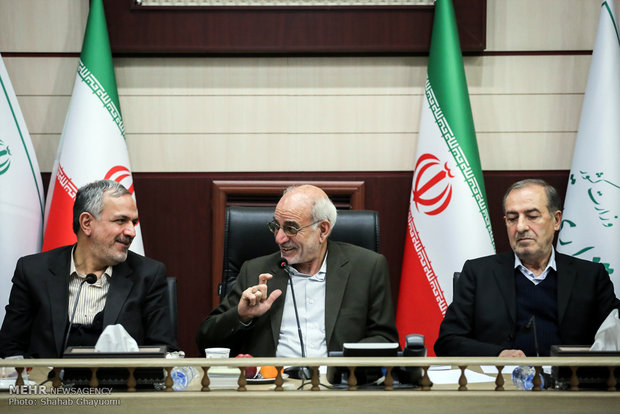نشست مشترک نمایندگان تهران با منتخبان شورای شهر و استاندار