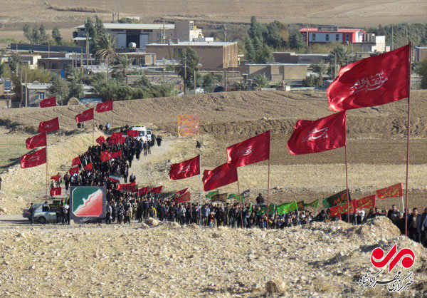 صعود ۴ هزار نفری به ارتفاعات یادمان مطلع الفجر در گیلانغرب