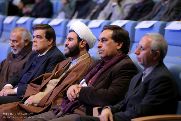 دومین همایش دولتمردان دفاع مقدس