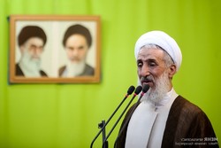 خطيب طهران: علينا أخذ الضمانات الضرورية في المفاوضات مع الأوروبيين