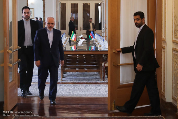 لقاء رئيس برلمان جمهورية نخجوان ذات الحكم الذاتي مع وزير الخارجية الايراني