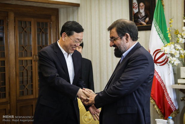 محسن رضايي يستقبل وفد عالي المستوى من الصين