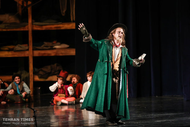 Tehran theater hosts “Oliver Twist”