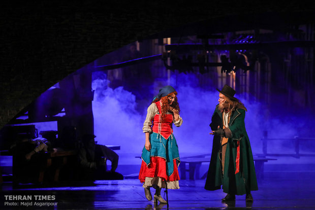 Tehran theater hosts “Oliver Twist”