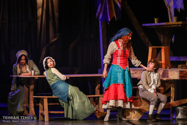 Tehran theater hosts “Oliver Twist”