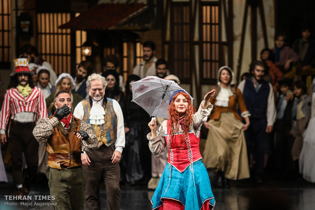 Tehran theater hosts “Oliver Twist”