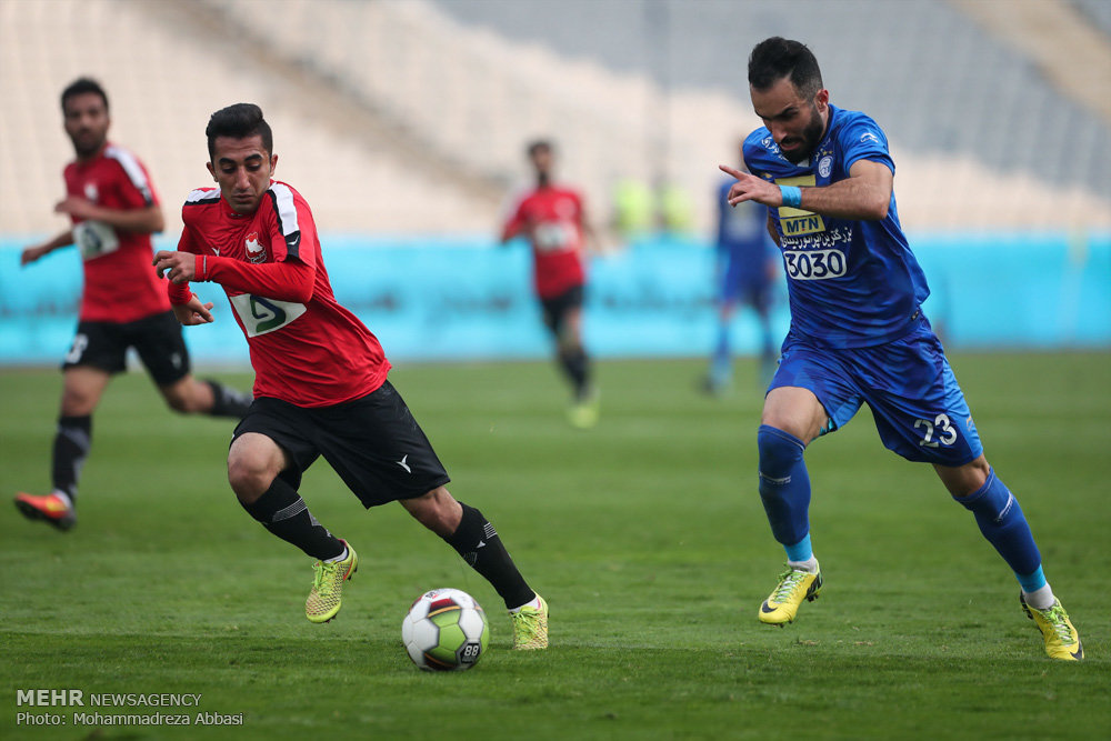 Tehran blue giants get to semi-final of Hazfi Cup