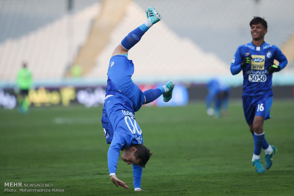 Tehran blue giants get to semi-final of Hazfi Cup