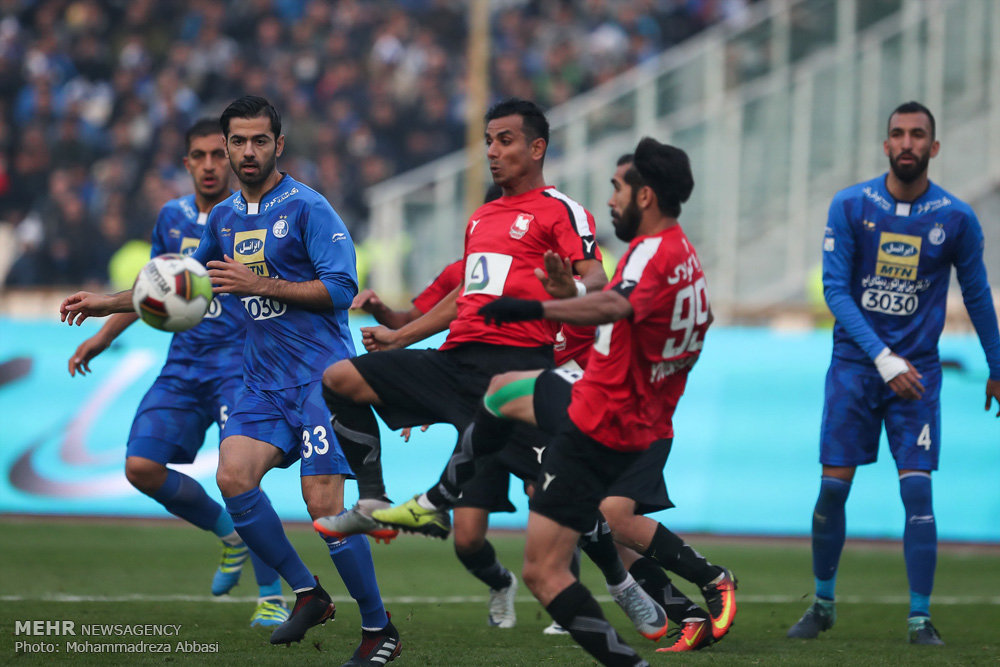 Tehran blue giants get to semi-final of Hazfi Cup