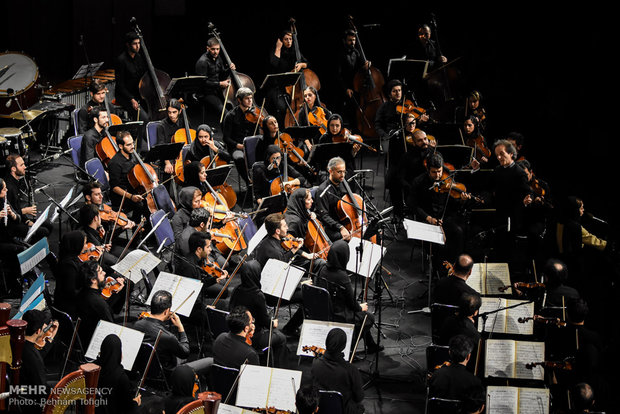 Tahran Senfoni Orkestrası'ndan muhteşem konser