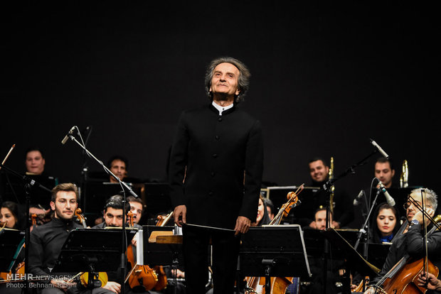 Tahran Senfoni Orkestrası'ndan muhteşem konser