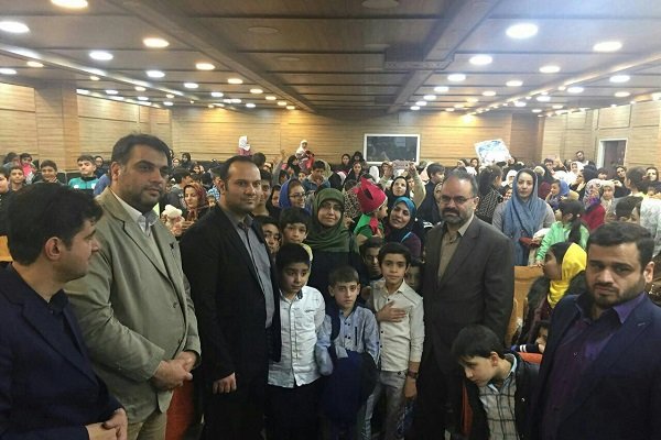 جشن یلدای ۳۰۰ کودک کوره های آجر پزی برگزار شد