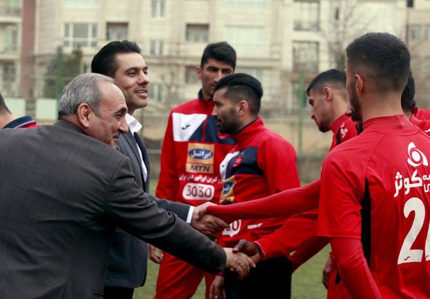 Comercial-PI repudia ataques a treinador iraniano e anuncia fim de parceria  com JK Sports, comercial-pi