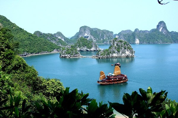 ویتنام به‌دنبال ۱۰۰ میلیون گردشگر/ ظرفیت‌های ویژه اقتصادی
