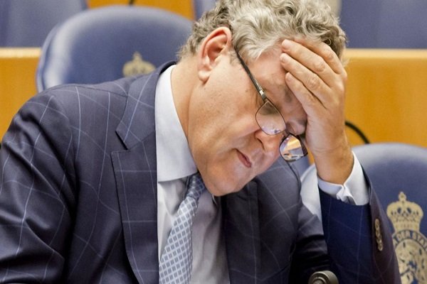 Dutch official express regret over earlier misconduct 