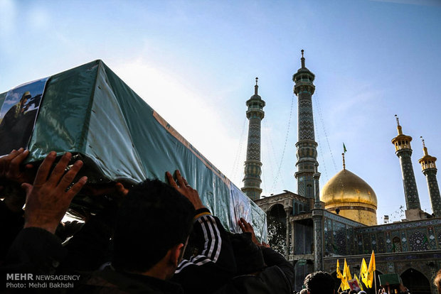 مراسم تشییع پیکر 6 شهید مدافع حرم در قم