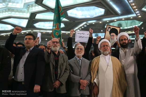 Iranians mark pro-Islamic Republic rallies of 2009