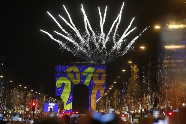 إحتفالات حلول العام الجديد في مختلف مدن العالم