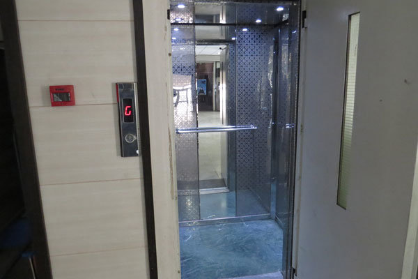 بررسی و تایید ایمنی سالانه آسانسورها ضروری است