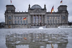 آلمان بخشی از نیروگاه های هسته ای خود را تعطیل می کند