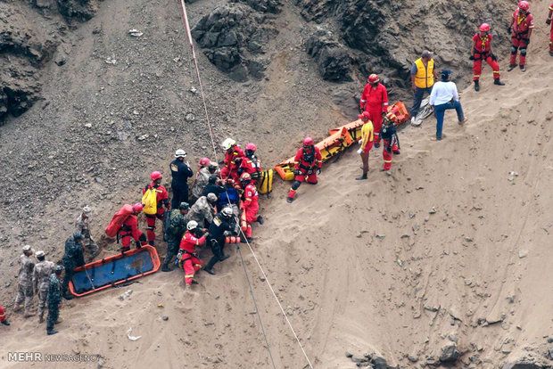 سقوط اتوبوس به دره در پرو