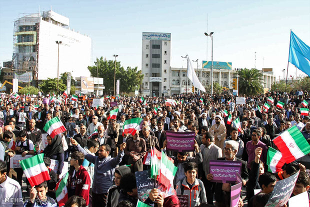 تجمع و راهپیمایی مردمی در اعتراض به آشوب های اخیر در بوشهر