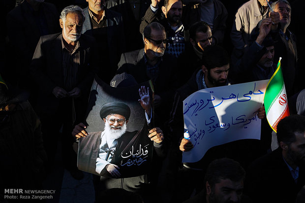 تجمع و راهپیمایی مردمی در اعتراض به آشوب های اخیر در همدان
