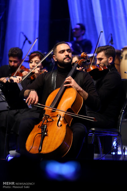 حفلة غنائية للفنان الايراني "علي رضا عصار"