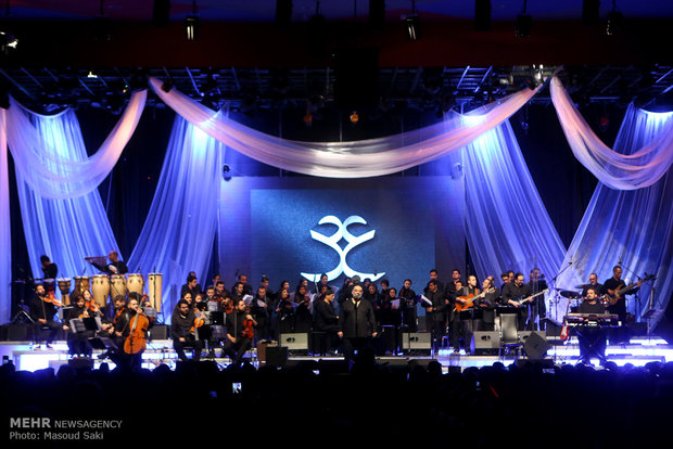 Alireza Assar's live performance in Tehran