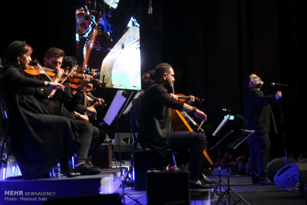 Alireza Assar's live performance in Tehran