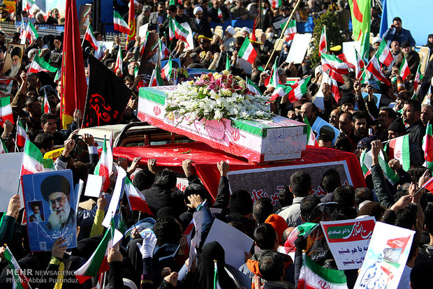 اصفہان میں پاسدار شہید سجاد شاہ سنائی کی تشییع جنازہ