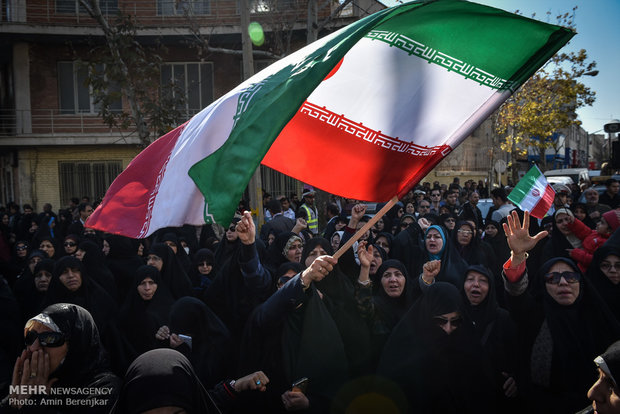تظاهرات الشعب الايراني لإدانة اعمال الشغب في شيراز