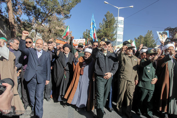 تجمع و راهپیمایی مردمی در اعتراض به آشوب های اخیر در استان ها