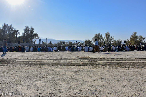 اقامه نماز طلب باران در لارستان